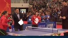 姚明竟与刘国梁同台竞技，过招后逗笑所有人#姚明 #刘国梁 #乒乓 #同台 #逗笑 #趣味 #调侃 #
