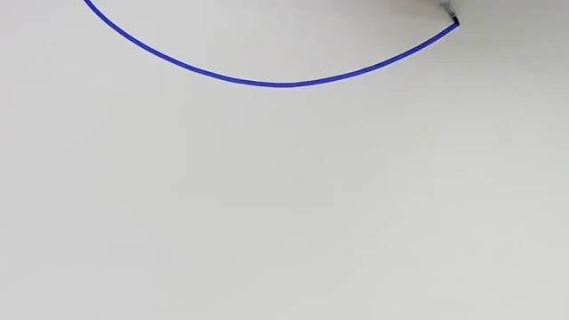 看起来简单，画起来不容易，但他的手真的好稳啊！