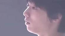 就这样静静地看着他在冰面上，放空、思考、微笑，都觉得自己十分幸福，能够喜欢他真是太好了#羽生结弦 #
