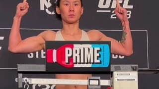 115磅！#閆曉楠vs安德拉德 對(duì)陣雙方體重均順利通過！#UFC288