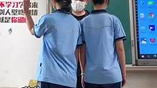 男生在班级里展示精彩舞蹈“走开吧你！老娘才是最美的”网友：我很好奇你是怎么说服那两个女同学的？#舞动