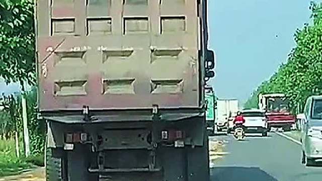 大翻斗挑战路霸