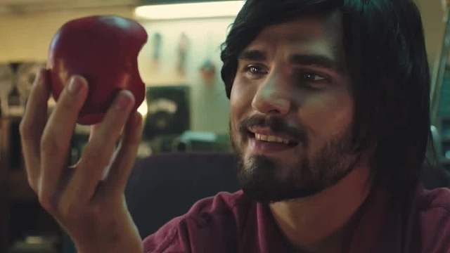 创意广告终于开始恶搞马云和乔布斯了