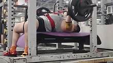 命比脸重要……#卧推 #要做一个猛男 #健身房日常 #力量举