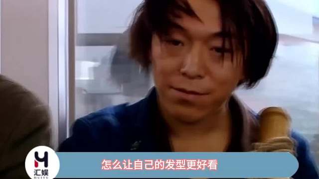 她拿起来的一小撮都比我一整头的头发多