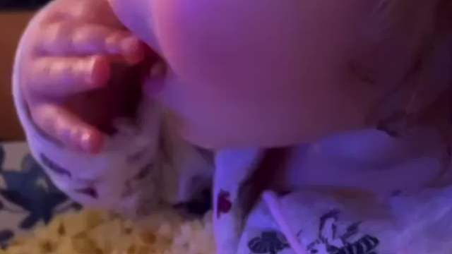 宝宝：边看边吃，绝不耽误！