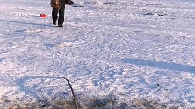 装备带的有点多以为穿个冰眼能把桶装满。