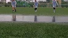 #足球生 雨天的快乐