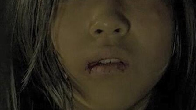 后妈将儿子打死，却威胁女儿去顶罪，结局不是很大快人心，剧情片