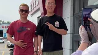 卡宴賣了，感謝粉絲的信任，以后多給兄弟們整點(diǎn)好車#小羅惡搞 #精品二手車 #保時(shí)捷卡宴