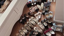 来看看“蜈蚣精”最近买的鞋子吗