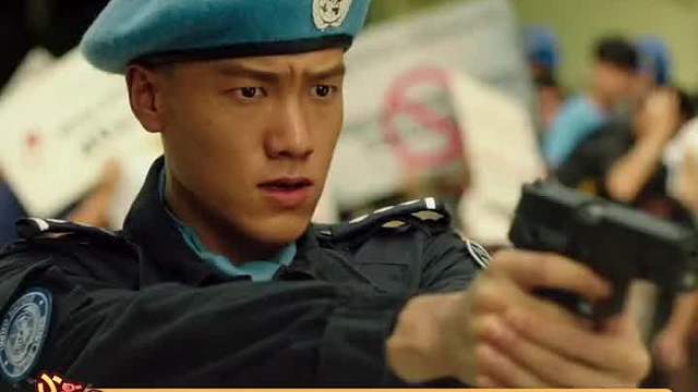 好燃你的蓝朋友在守护他乡奋不顾身