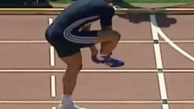 跑太快着火了？世界冠军格林百米夺冠后，用灭火器狂喷跑鞋