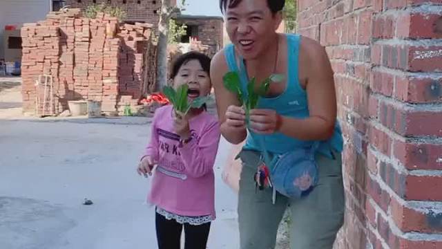 好奇怪，是谁在打我