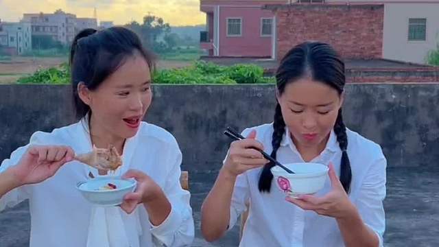 好像拥有过什么，又好像什么都没拥有，这一年过半又快结束了