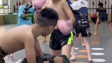 #少儿搏击运动 #自律自强 #散打搏击训练 #nova11敢拍敢出色 #努力坚持 阳刚少年，活力满满
