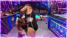 WWE：比赛这么快就结束了，就连裁判都不敢相信自己的眼睛 #WWE #混剪 #1533 #体育 #w