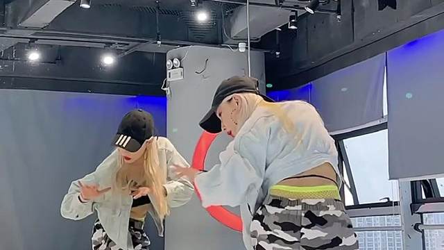  0.5倍减速分解！帅不帅帅不帅学废了没#青你3