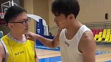 今天真没打算扣篮，给这个男人来了节私教课