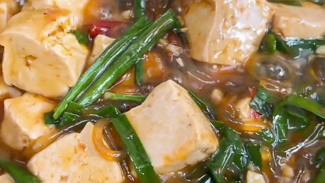 豆腐这样做，真的超下饭！！你们一定要试一试！！