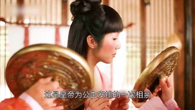 菜场有个奇怪女孩，每天背着大咸鱼，只为隐藏一个秘密