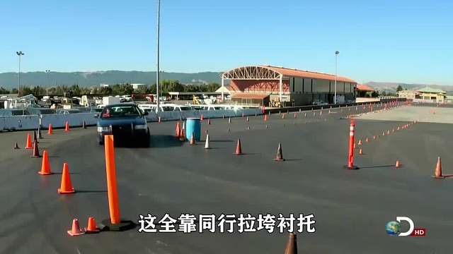 纪录片：谁说女司机技术就很差，明明是你们不懂车技密码！6