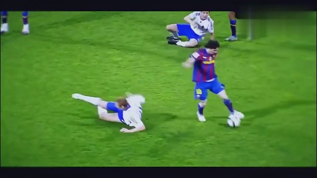 梅西，从贫民窟里走出的侏儒症男孩，到如今的世界球王！