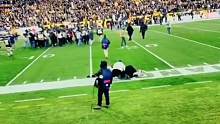 当你想要冲到橄榄球场上#nfl #橄榄球