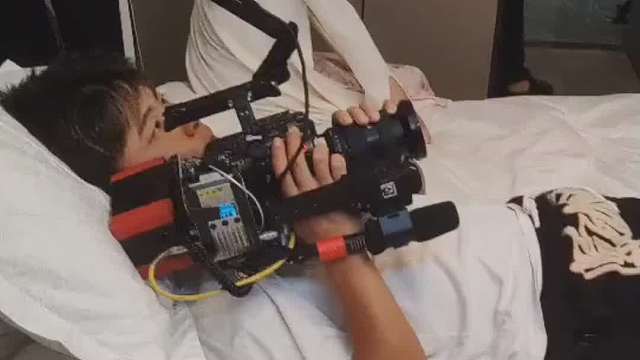 摄影师:你不要过来啊！