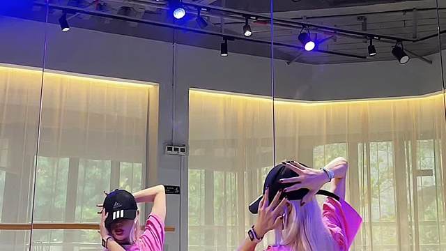 发个分解#摆动摆动 0.5倍减速分解！#lico编舞