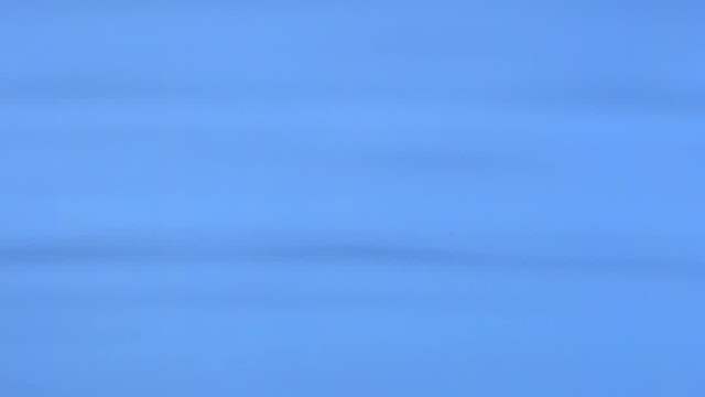 水滴是如何融入水