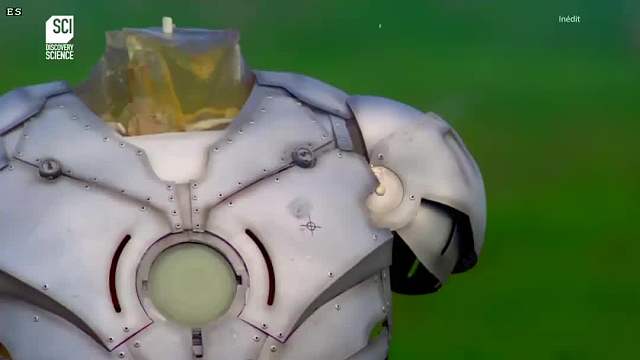 纪录片《流言终结者》：钛金属制作战甲全过程，下