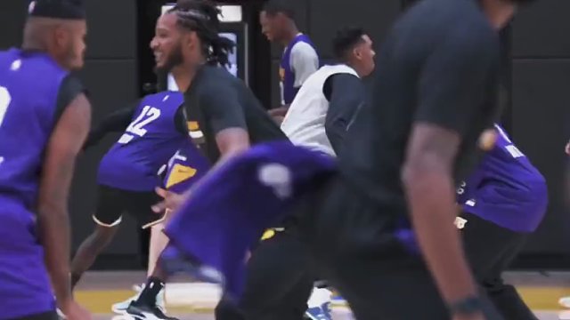 NBA现役球星计划什么时候退役？库里37岁，詹皇呢？