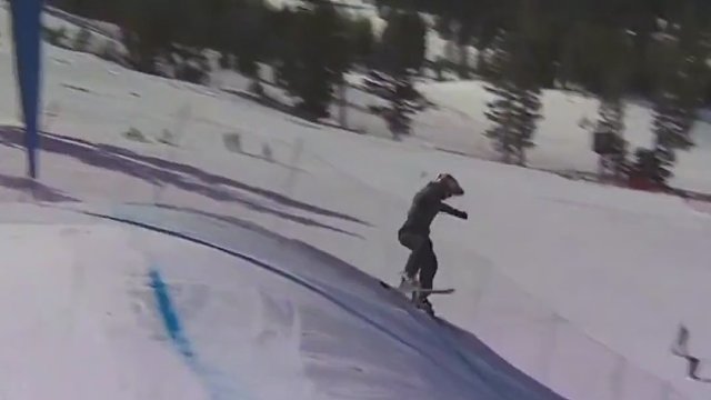 谷爱凌身后的两个女人，一个比一个“狠”，难怪她从不提起爸爸