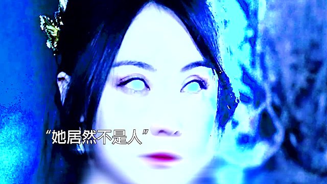 美女半夜碰见和自己一模一样的人，下一秒瞬间惊呆了