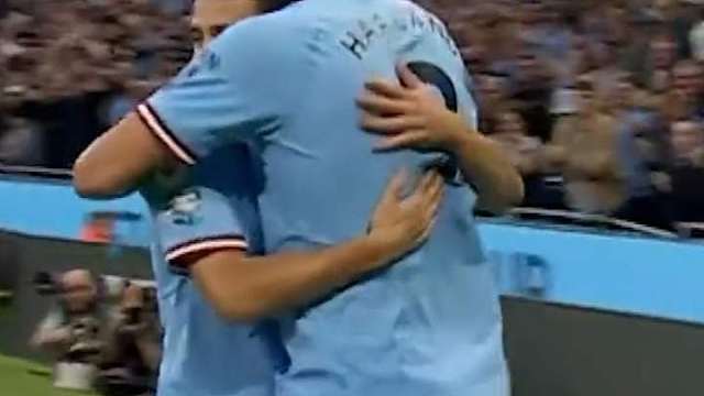 哈兰德愈战愈勇，优秀前锋完美融合，根本挡不住