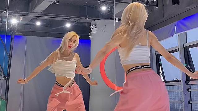 入门班的宝宝来收！#4minute #桃子编舞 