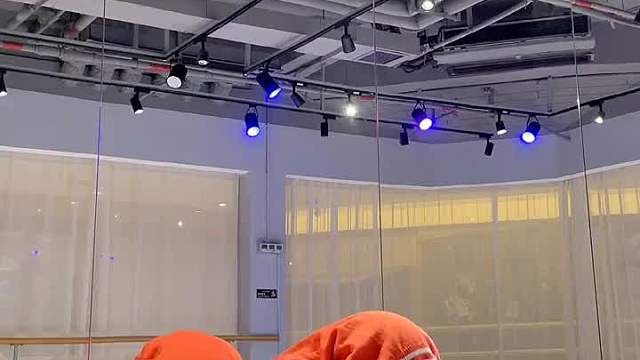 圣诞叮叮舞 现在学还可以赶在圣诞节当天上才艺