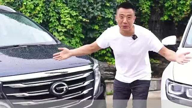 大雨不来，小车不断，同样的商务你会选择哪个？