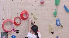 #攀岩 #攀石攀岩 #武汉攀岩 中秋假期的小尾巴，岩馆的V2大赛很好玩哟☺️欢迎大家来尝试