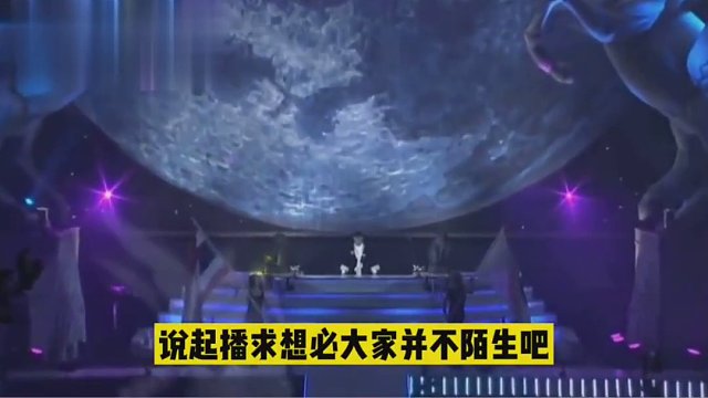 播求被一拳给KO了！彻底昏死在擂台上，医护急忙上前抢救