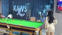 你看妹妹开球如何呢？
#台球 #辣妹 #姿势要帅 #射手座 #又菜又爱玩系列