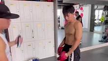 状态直接就上来了！#致胜拳击俱乐部 #帝凯尔 #运动喷雾