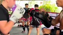 #格斗 #泰拳 #女子泰拳 #日常训练 #美女日常 @打拳的喻杨 @吕宇城 @泰拳格斗追逐者(曼谷L