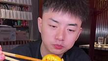 夏日耍水后的紧急加辣，爆辣锅里捞出的千丝面配上一颗狮子头，成都人的周末就应该这么过#火锅 #美食 #