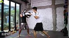 格斗入门细节解析：后直重拳的全过程！#格斗