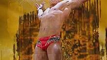巴蒂恼羞成怒，与兰迪小队后台火拼，非常激烈！ #WWE  #兰迪奥顿  #巴蒂斯塔  #RKO 