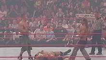 WWE死敌间的组队，各怀鬼胎背后阴人，整场充满了惊喜和变数#摔角 #wwe #兰迪奥顿 #巴蒂斯塔 