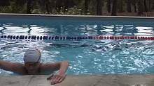 难度系数5颗星的专业游泳技能练习，蹬池底模拟蝶泳出水起游 #蝶泳练习 #蝶泳出水起游 #蹬池底练习