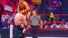 #wwe美国职业摔角 #拳击比赛太刺激了 #摔跤狂热大赛 #专业动作请勿模仿 #女子摔角